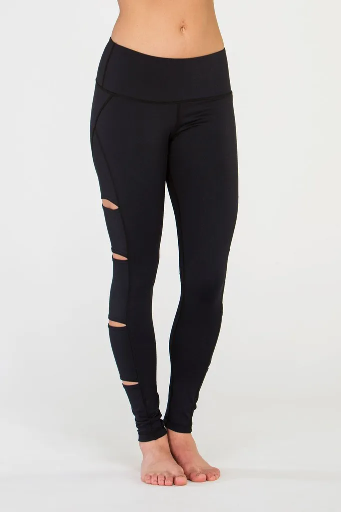 Tonic Peak Cutout Leggings