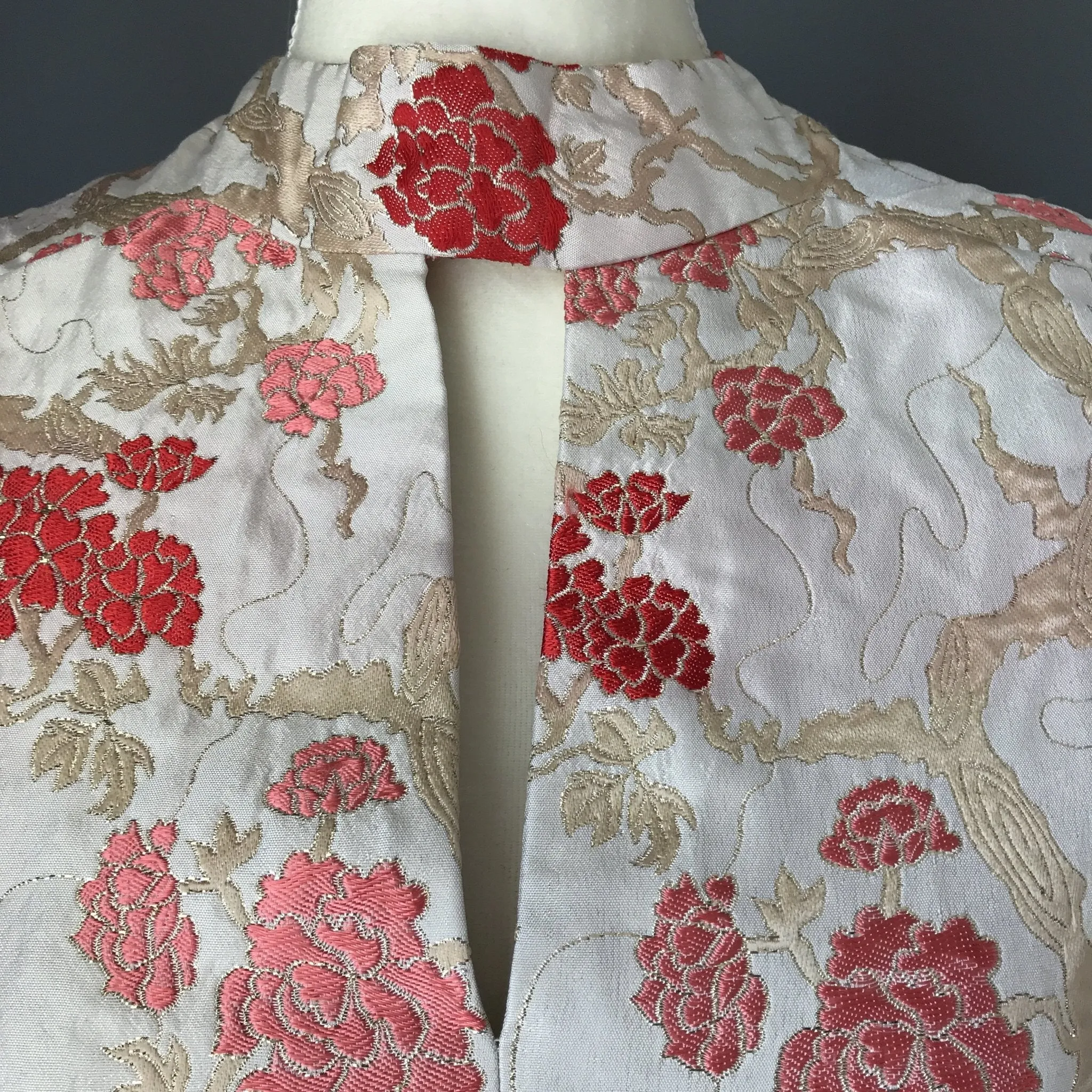 Vintage 1950 Brocade Wiggle Dress by Saks Fifth Avenue. Red and Pink Kimono Floral Design.